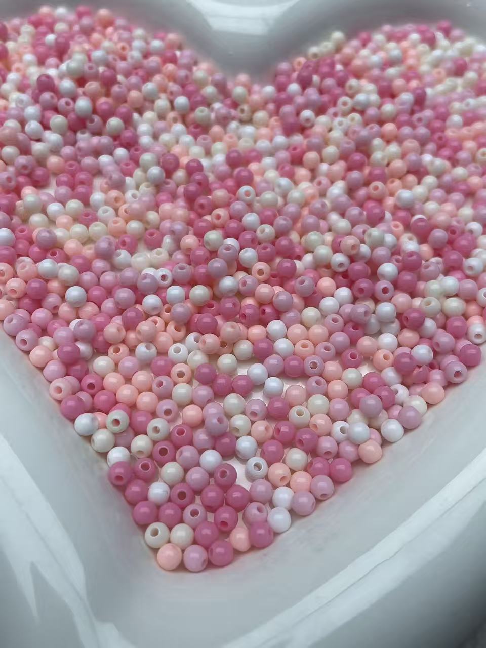 A527:多種カラーミニビーズ 変形ビーズ DIY手芸専用セット – Momoka