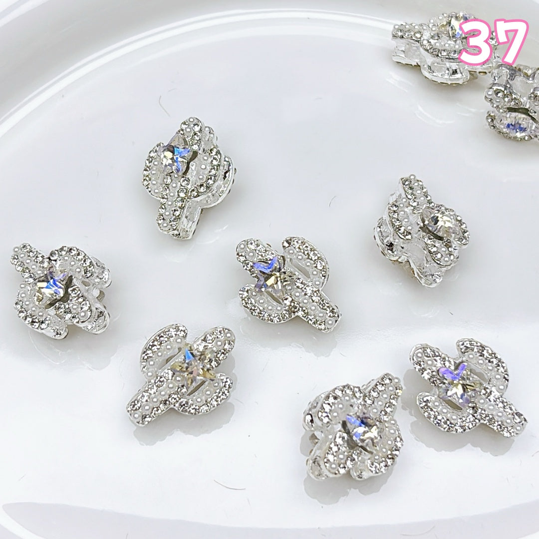 A1002 高品質合金パーツ ✦ 上品なハンドメイド素材 ✦ アクセサリー作りに最適