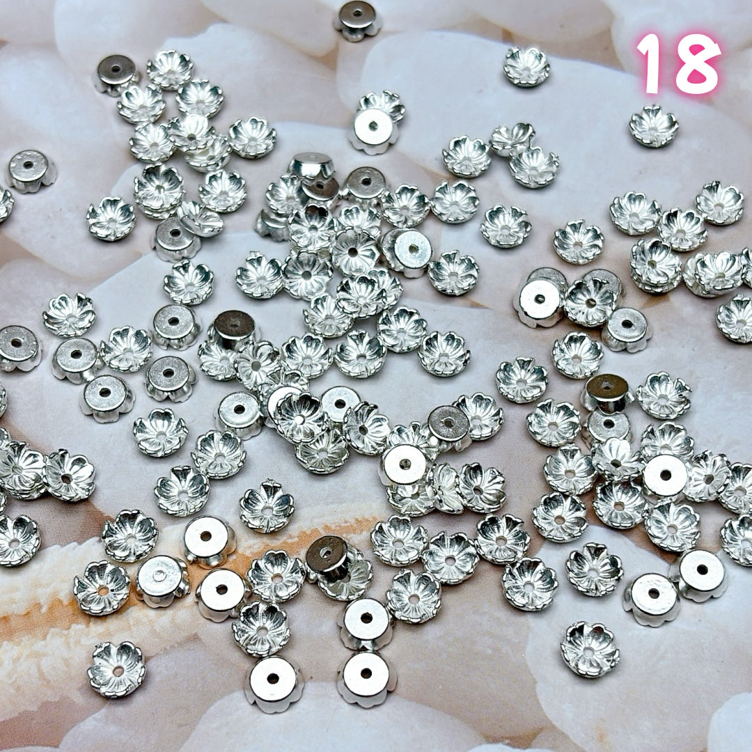 A665 シルバーカラーアクリルパーツセット - メタリックな輝きが映えるDIY素材 つめつめ放題