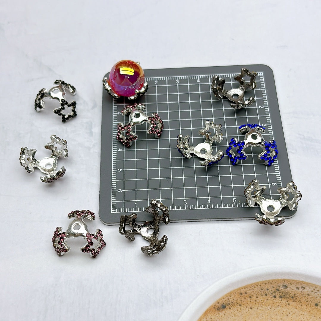A705 合金花座パーツ – ビーズの魅力を引き立てる名脇役