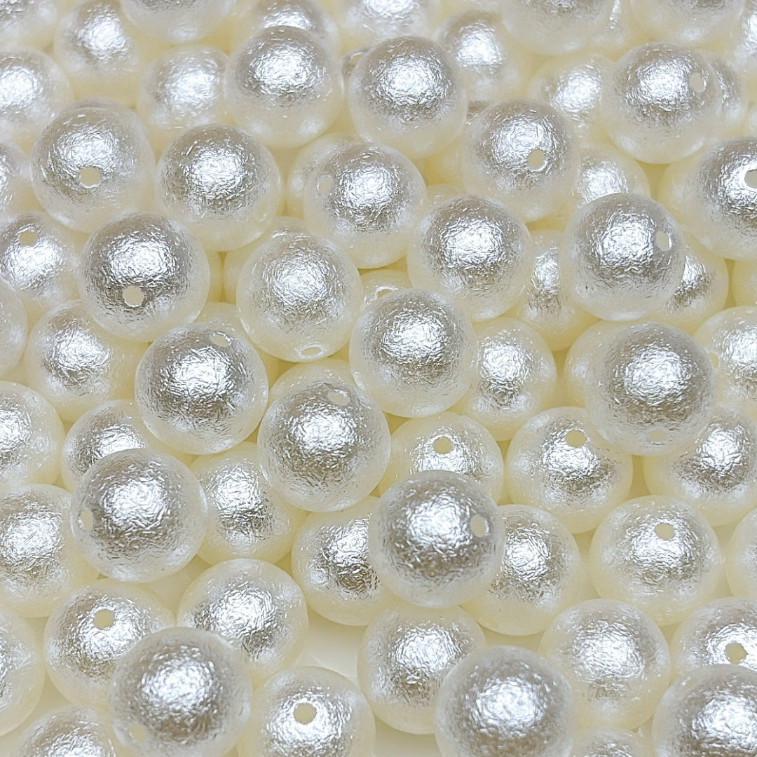 A706 アクリル製パール風パーツ – 軽やか&上品な質感で大活躍