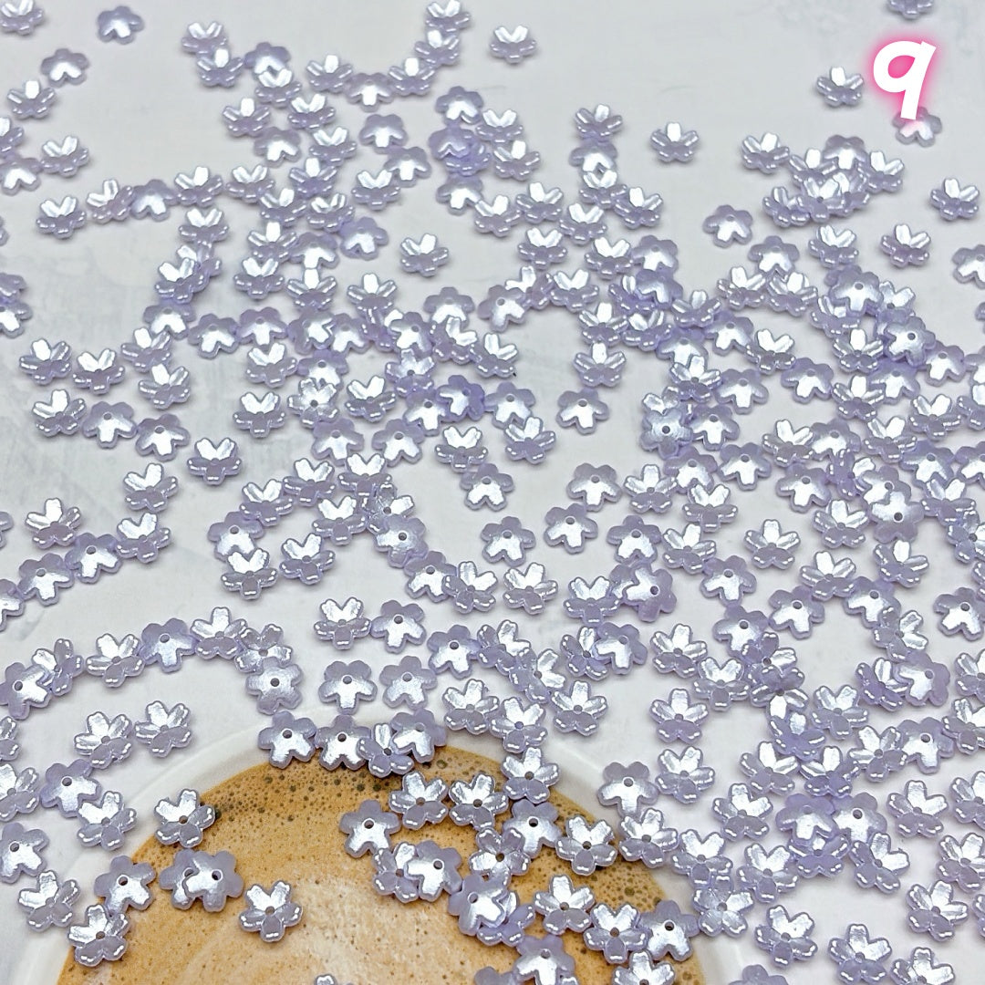 A781 多種類アクリルフラワーパーツ – 手作りに彩りを添える可憐な花々