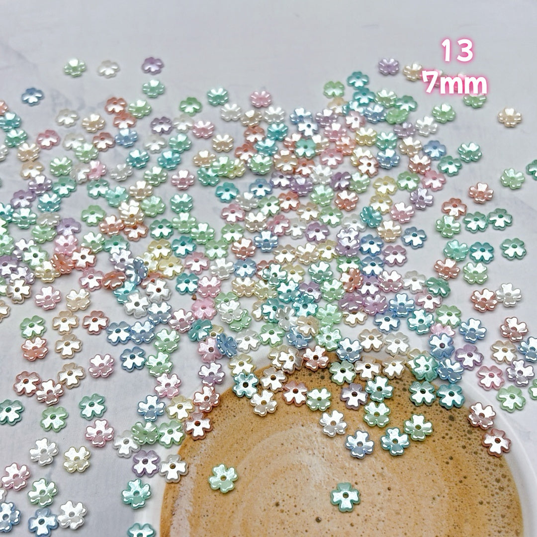 A795 クローバーアクリルDIYパーツ – 透き通る可愛さのラッキーモチーフ