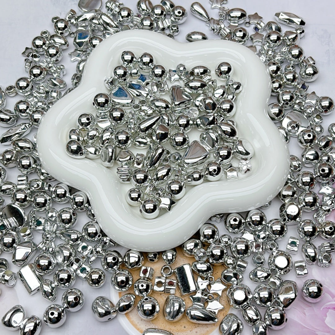 A827 メタリックシルバーアクリルビーズ|電鍍風|ハンドメイド材料