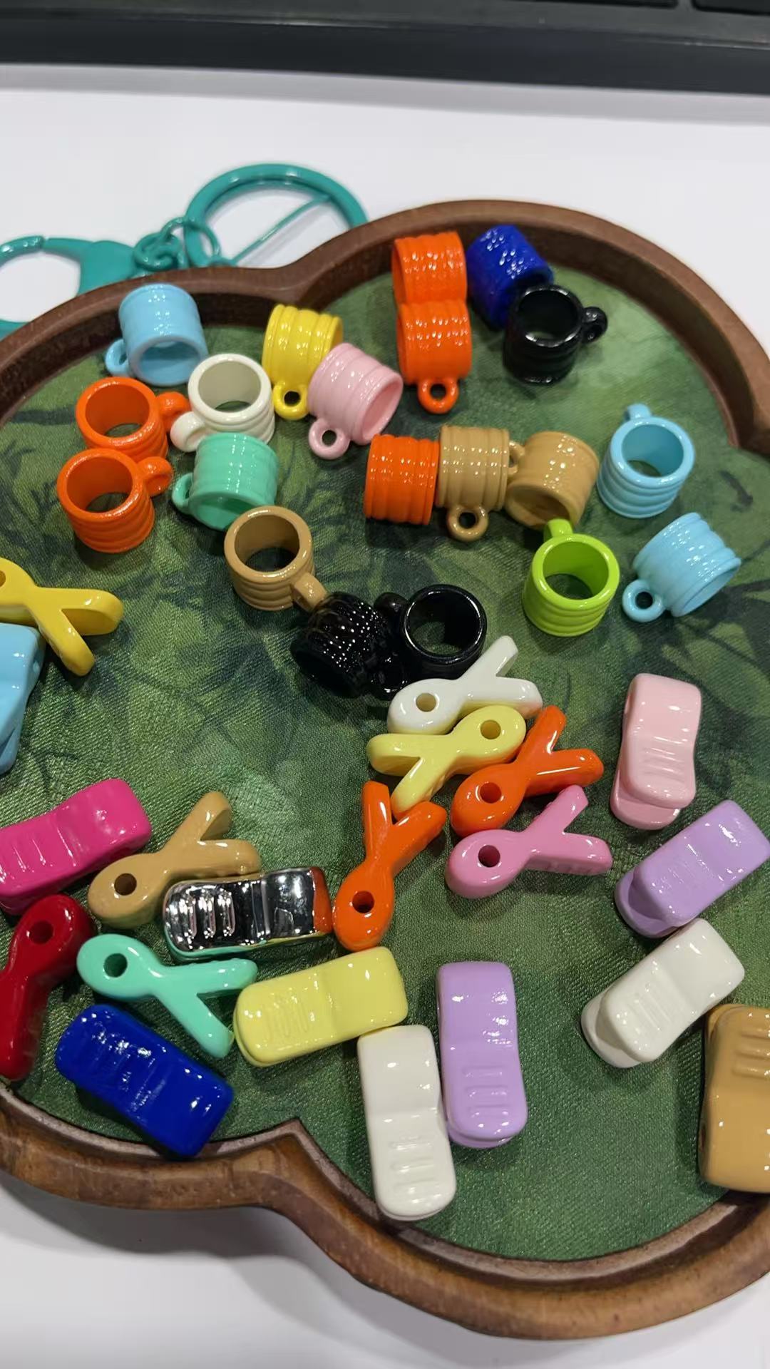 🎁 BOSS厳選おすすめページ-本日の更新では、画像の品質が低いのでご理解ください。