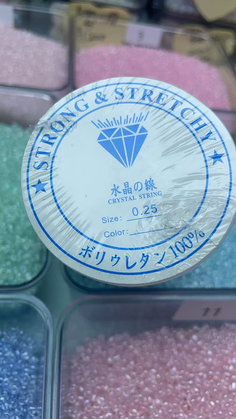 A564:4mmガラスビーズ オイルコーティングシリーズ 500g入り。0.25mm専用テグスをプレゼント！