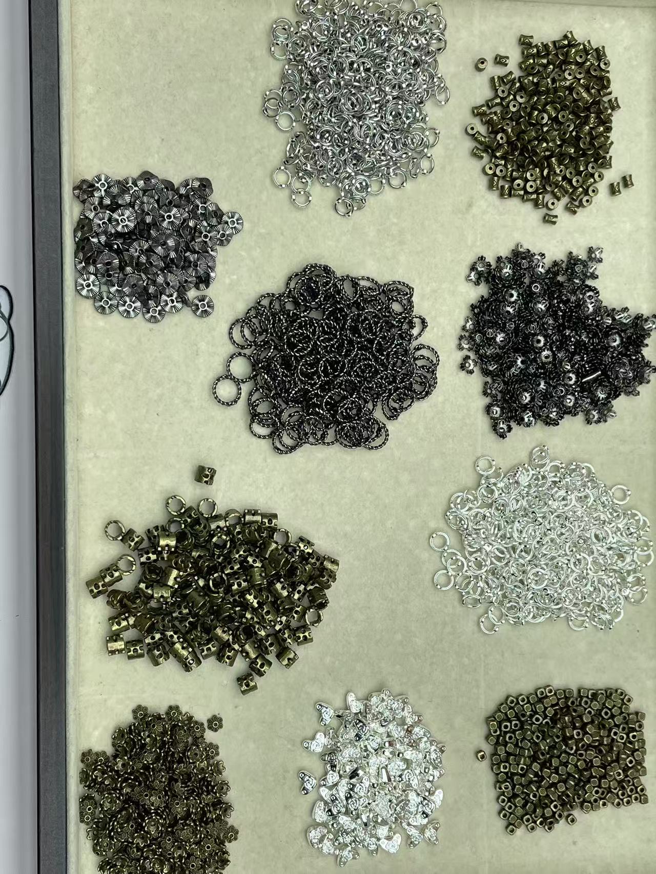 🎁 BOSS厳選おすすめページ-本日の更新では、画像の品質が低いのでご理解ください。