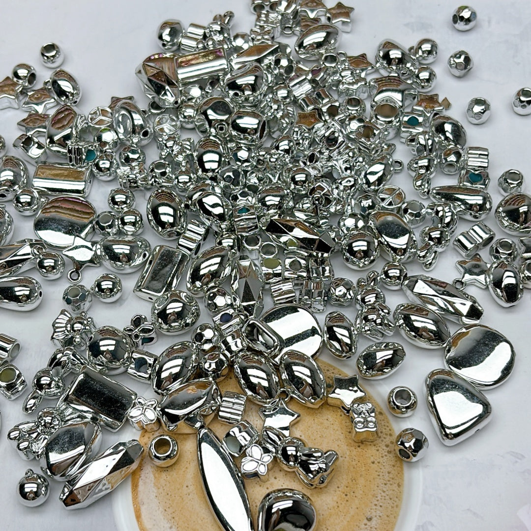 A691   アクリルパール風パーツ – 軽くて使いやすい上品素材