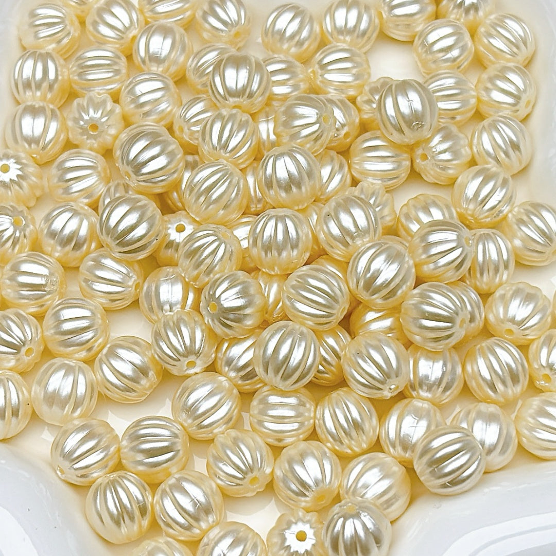 A714  アクリルビーズ大集合 – 色と形で楽しむ手作り素材セット