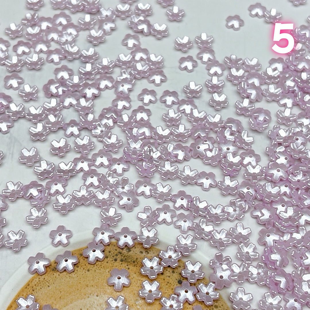 A781 多種類アクリルフラワーパーツ – 手作りに彩りを添える可憐な花々