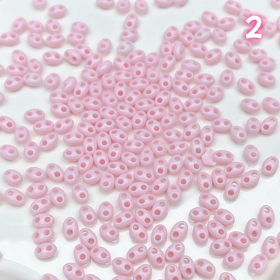 A825  両穴タイプ・アクリルDIYパーツ – 通しやすい構造で多様なハンドメイドにぴったり