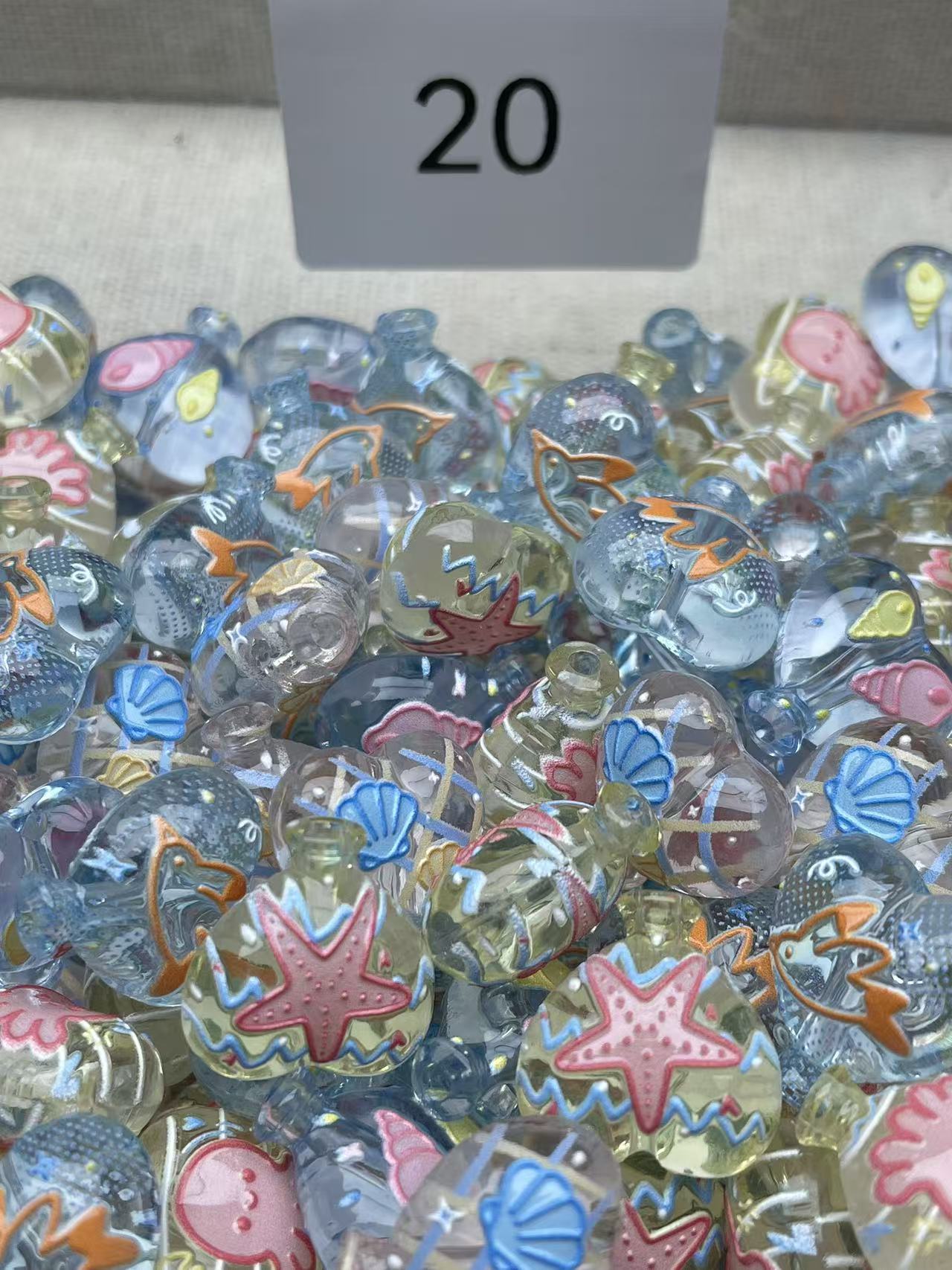 A174:高透品質 小型モールド ハンドメイドパーツ 自由選択おまけのチップ10個付き