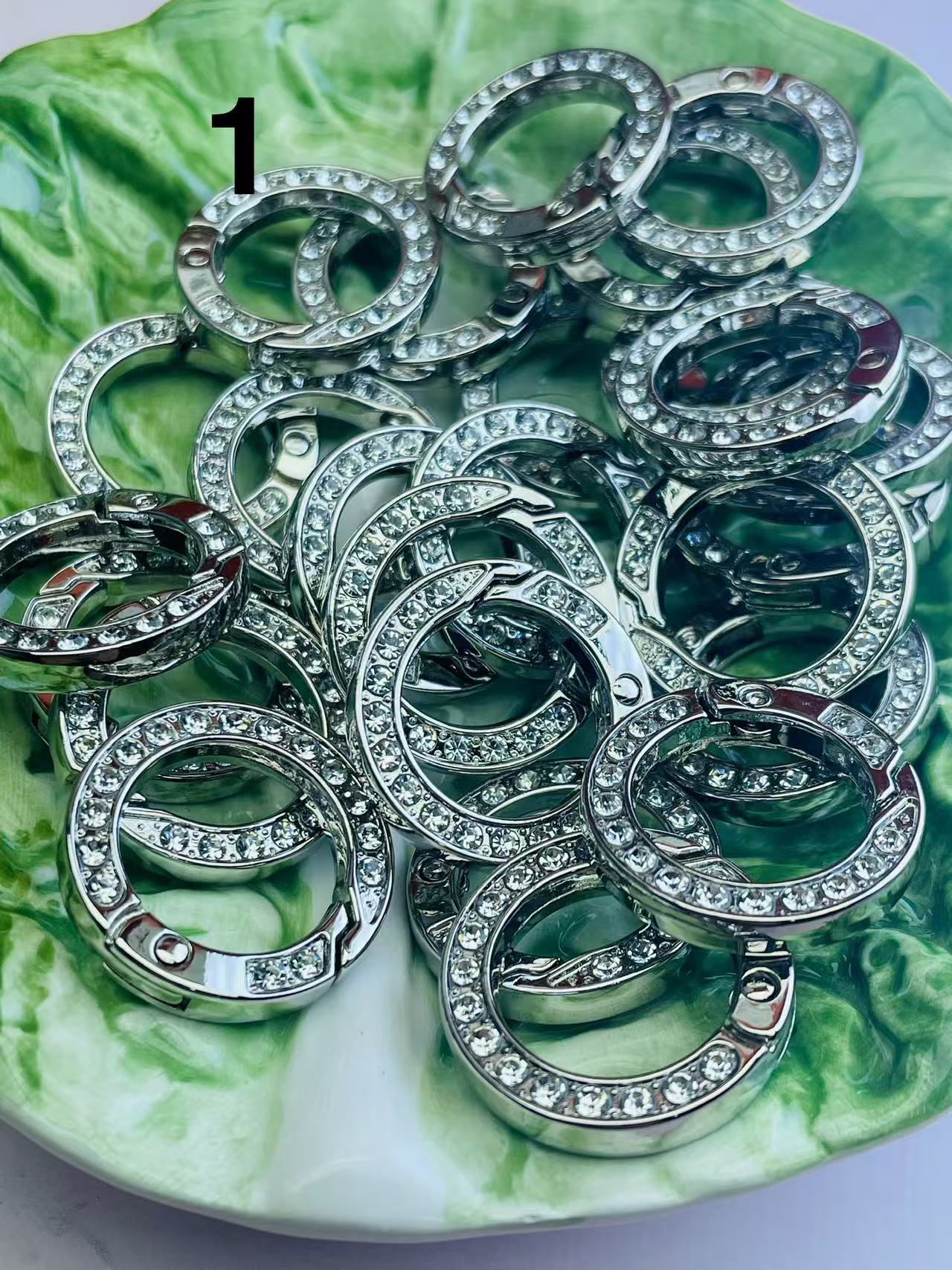 🎁 BOSS厳選おすすめページ-本日の更新では、画像の品質が低いのでご理解ください。