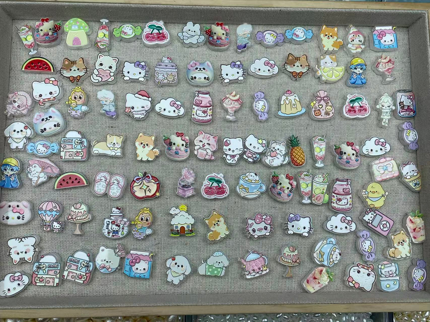 A425:アクリルレリーフ貫通穴付き　DIYカード全集工場で品切れ続出の大人気アイテム！在庫限定・残り少ないです。