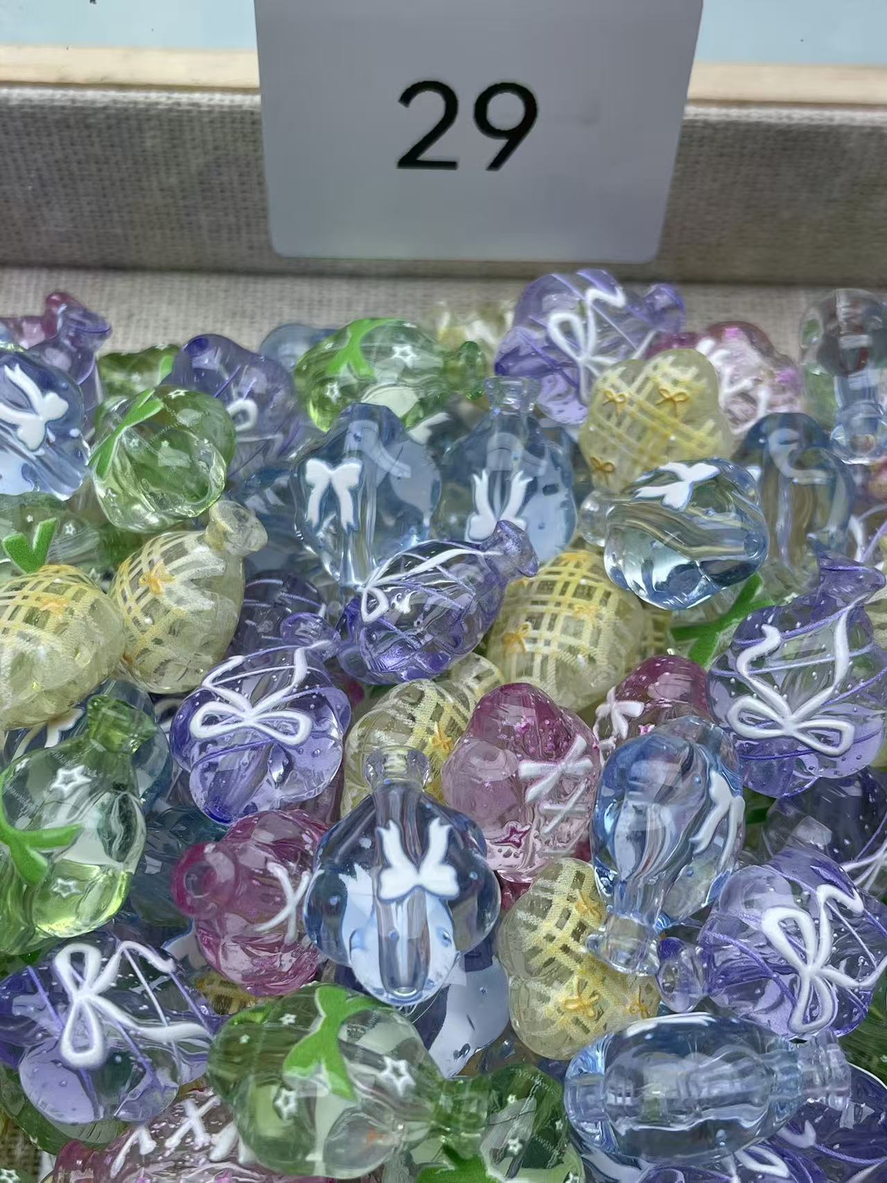 A174:高透品質 小型モールド ハンドメイドパーツ 自由選択おまけのチップ10個付き