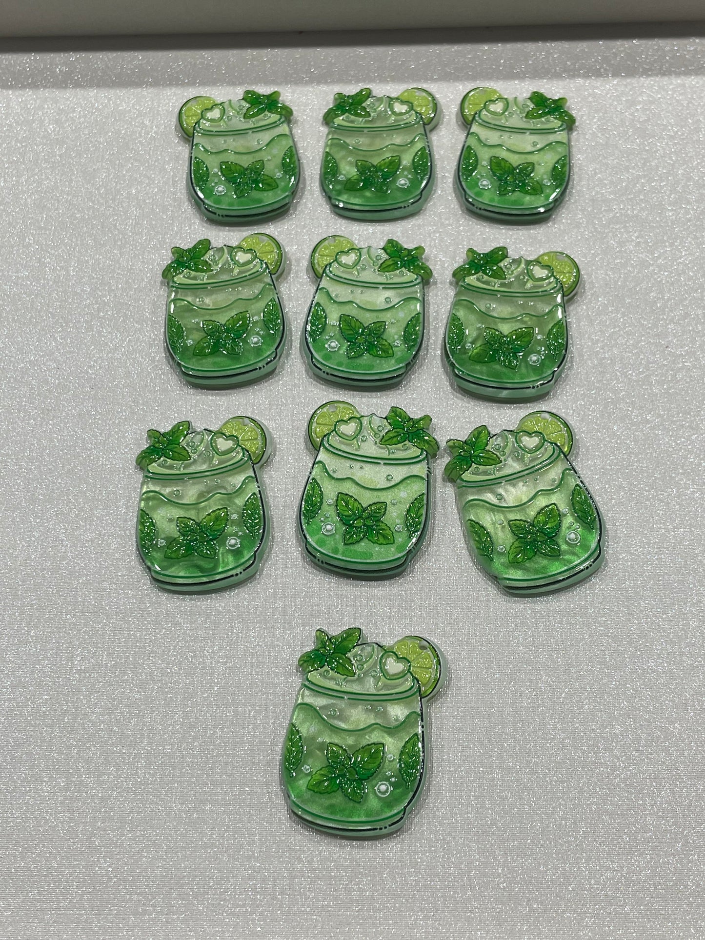 A589:：フルーツクリームケーキアクリル片 DIY手作りパーツ